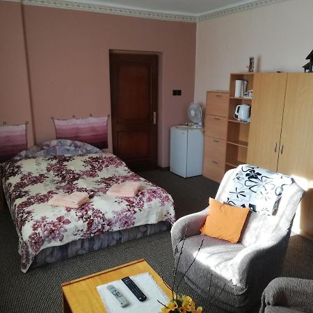 Grill Garten Vendeghaz Hotel Keszthely Ngoại thất bức ảnh